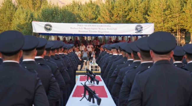 Bayburt'ta 171 polis adayı mezun oldu