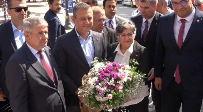 CHP'li 21 belediye başkanı ve Genel Başkan Özgür Özel Burdur'da