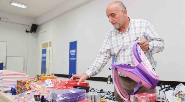 Başkan Sandıkçı: "Tüm öğrencilerimize çanta ve kırtasiye seti hediye edeceğiz"