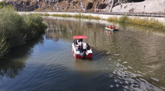 Kura Nehri'nde deniz bisikleti ve tekne heyecanı yeniden başladı