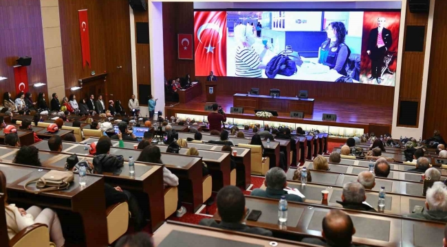 Ankara Büyükşehir'den internet bağımlılığına dikkat çeken panel
