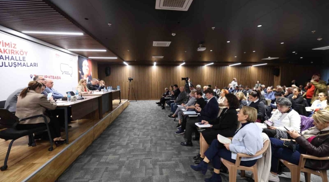 Bakırköy Belediye başkanı Zuhuratbaba Mahallesi sakinleriyle bir araya geldi