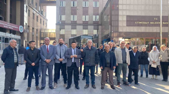 Etimesgut Belediyesi işçilerinden tazminat eylemi