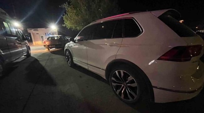 İki motosiklet ve bir otomobil çarpıştı: 3 yaralı