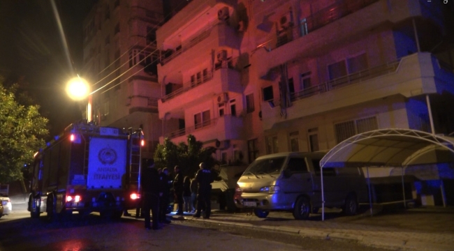Alanya'da gece yarısı çıkan yangın korkuttu