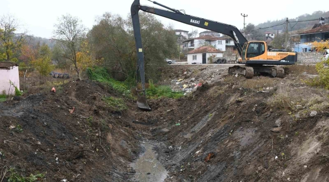 Balıkesir'de dere yatakları temizleniyor