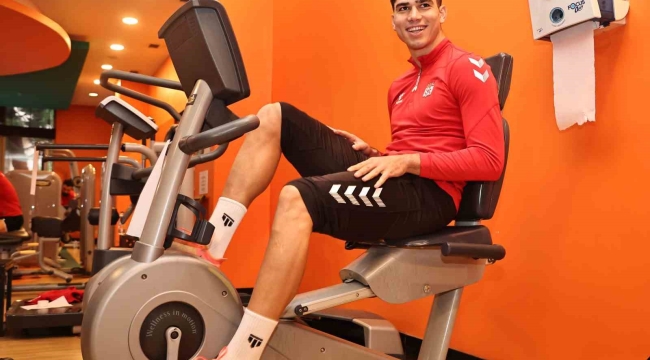 Sivasspor salonda çalıştı