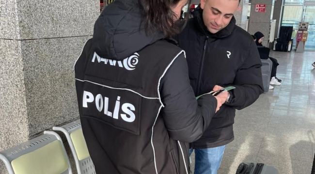 Bayburt'ta vatandaşlara 'Metamfetamin Fotoblok' eğitimleri verildi