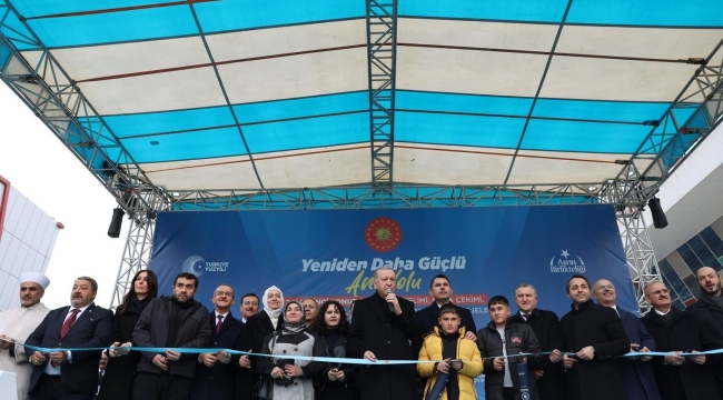 Yeşilyurt Belediyesi'nin yeni binası Cumhurbaşkanı Erdoğan tarafından açıldı