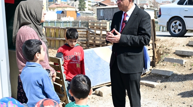 Başkan Geçit, "Kiracılar için 15 bin konut inşa edilecek"