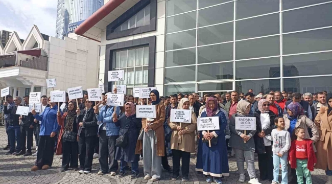 Doruk Madencilik işçileri aileleriyle Yıldızlar Holding önünde