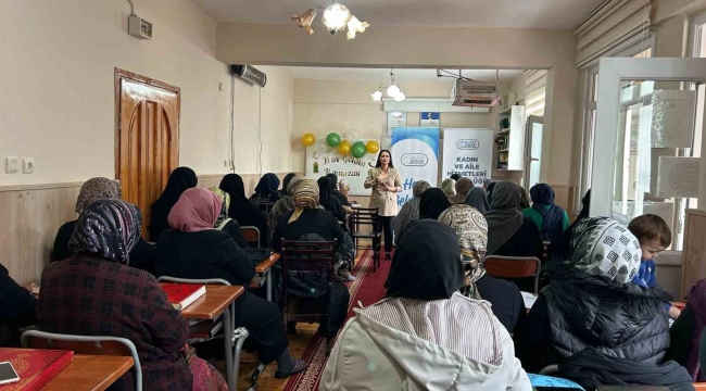 Esenyurt Belediyesi'nden "Güçlü Aile, Güçlü Toplum" seminerleri