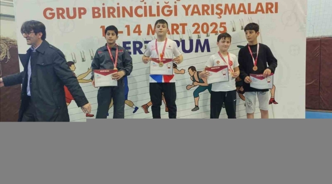 Karslı güreşçiler Erzurum'da rüzgar gibi esti