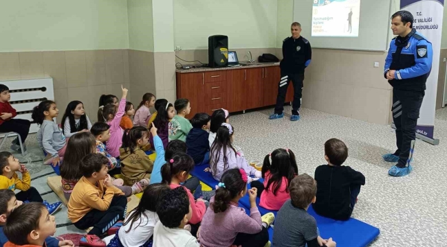 Niğde'de öğrencilere temel güvenlik eğitimi verildi