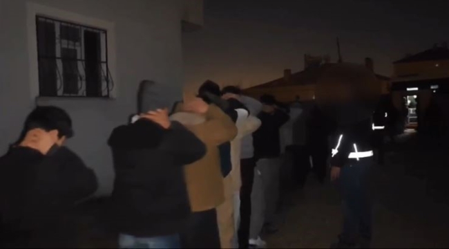 Van'da 4 organizatör tutuklandı