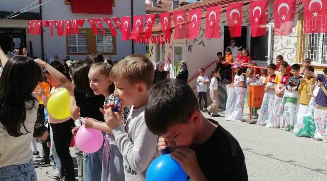 Bozüyük'te 23 Nisan coşkusu