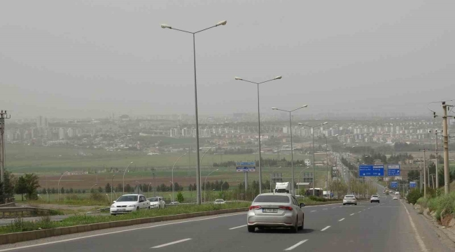Diyarbakır'da toz taşınımına karşı uzmanından uyarı: "Solunum yolu hastalığı olan kişilerde ciddi semptomlara neden olabiliyor"