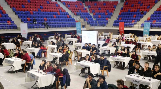 Niğde'de Kültür ve Sanat Yarışmalarında gençler bilgileriyle yarıştı