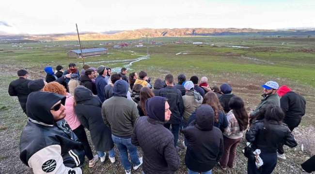 Öğrenciler, Bingöl'de fay hatlarını yerinde inceledi