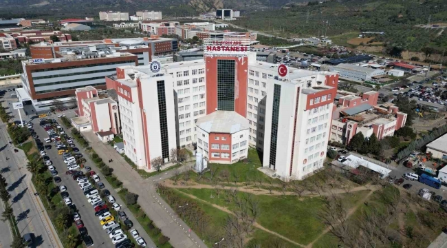 ADÜ'lü profesör ve sekreteri 'rüşvet' iddiasıyla gözaltına alındı