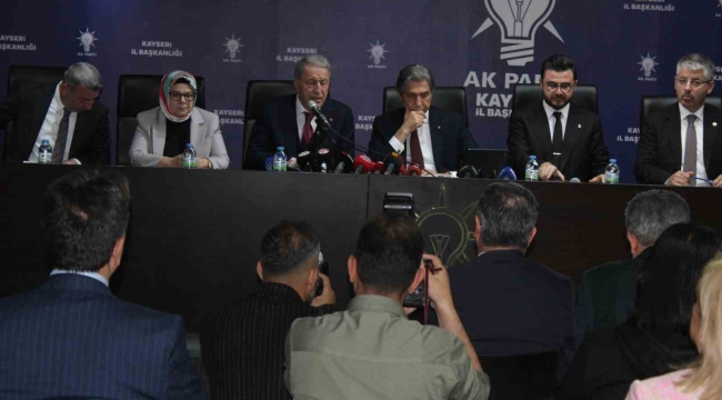 AK Parti Genel Başkan Yardımcısı Demir: "Bizim yerel yönetimler anlayışımız her şeyden önce saha belediyeciliğidir. Makam, mevkii, masa belediyeciliği ile bir alakamız yoktur"