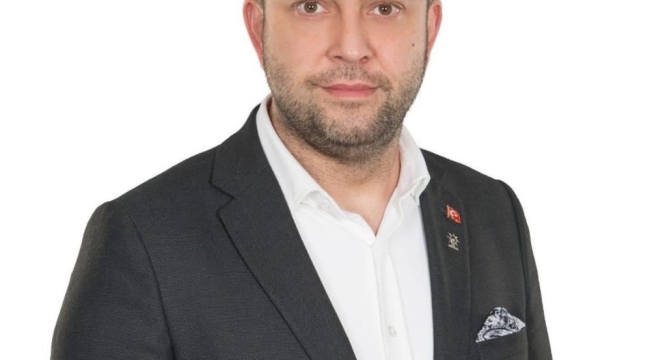 AK Partili Arslan: "Urla Belediyesinin faaliyet raporu çürümenin ve plansızlığın resmi belgesi"