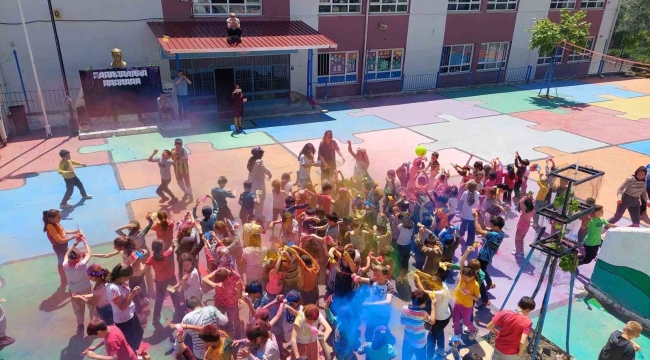 Akçaköy İlk-Ortaokulu'nca colourfest etkinliği yapıldı