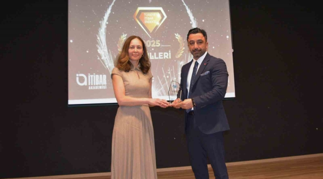Aksa Doğalgaz'a 'Enerji Sektörünün En İtibarlı Markası' ünvanı
