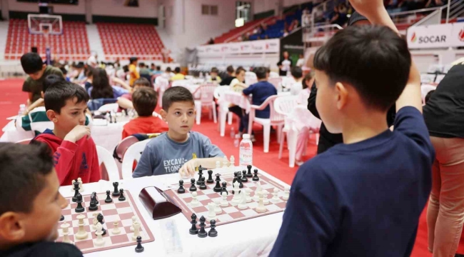 Aliağa'da Kyme Satranç Turnuvası düzenlendi