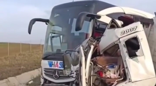Ankara'da kamyon ile yolcu otobüsü çarpıştı: 1 ölü, 5 yaralı