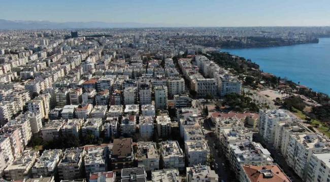 Antalya'da Nisan ayında yabancılara 497 konut satıldı