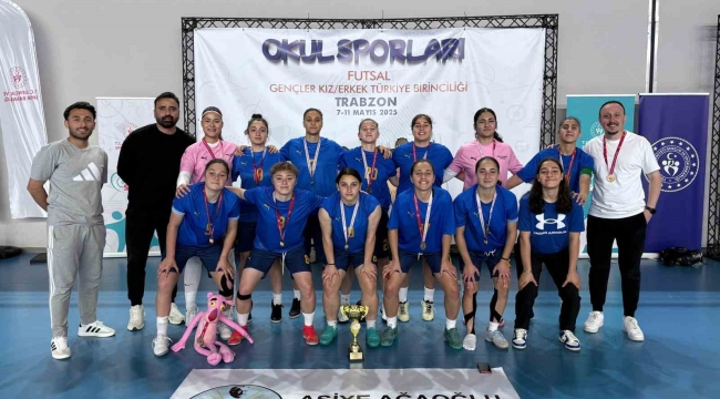 Asiye Ağaoğlu Anadolu Lisesi Kız Futsal Takımı, dünya kupası yolcusu