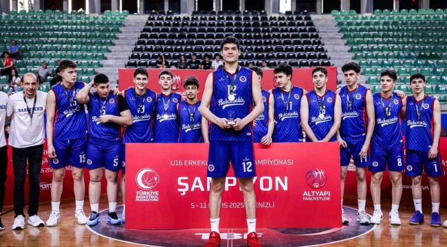 Bahçeşehir Koleji, U16'da zirvede