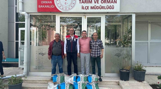 Bakanlığın yüzde 75 hibesiyle 73 üreticiye kuru fasulye tohumu verildi