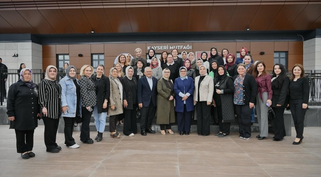 Başkan Büyükkılıç, kadınlarla Kayseri Mutfağı'nda buluştu