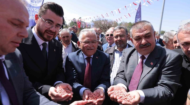 Başkan Büyükkılıç'tan Dünya Çiftçiler Günü'nde 1 milyar TL'lik güçlü mesaj
