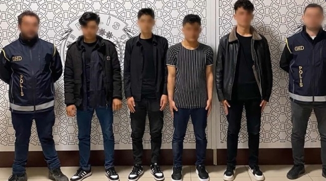 Bayburt'ta 4 düzeniz göçmen ve 3 insan taciri yakalandı