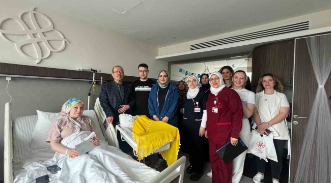 Bursa Hayat Hastanesi'nde anneler günü kutlaması