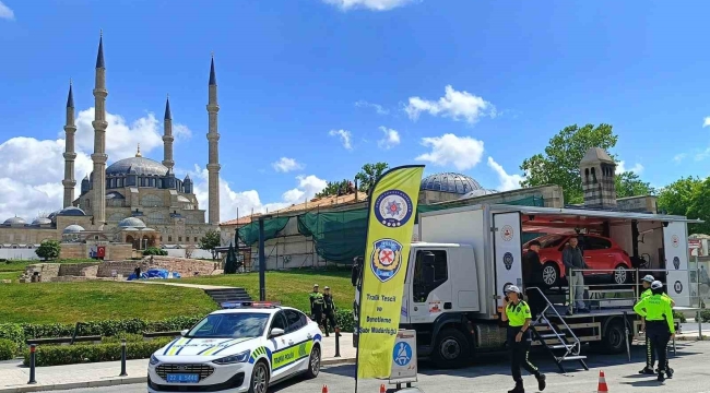 Ceza yiyeceklerini sandılar, simülasyon aracına yönlendirildiler