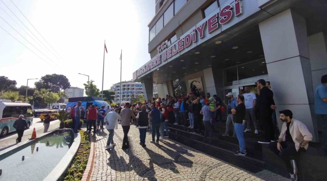 CHP'li Narlıdere Belediyesinde işçiler greve gidiyor