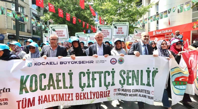 Çiftçilerin korteji renkli görüntülere sahne oldu