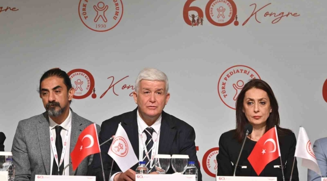Çocuk sağlığının geleceği masaya yatırıldı