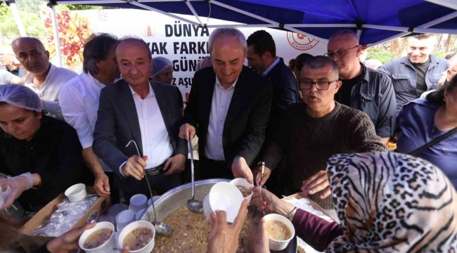 Dünya Çölyak Farkındalık Günü'nde 4 bin kişiye glutensiz aşure ikramı