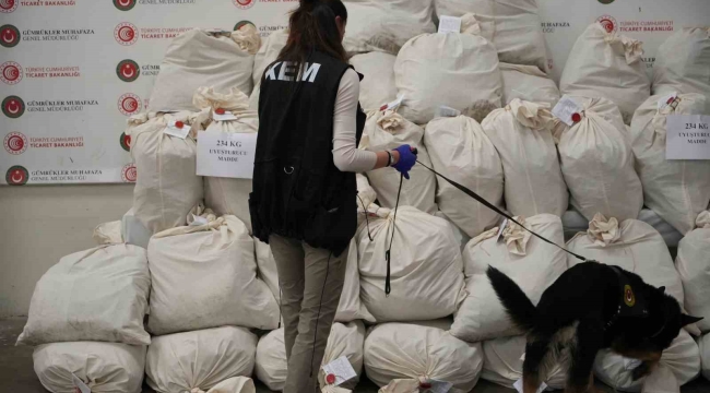 Edirne Kapıkule'de X-ray taraması yapılan otobüste 233 kilo esrar ele geçirildi