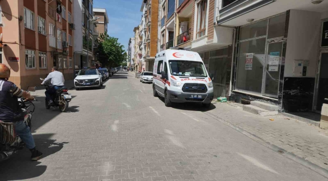 Edremit'te bıçaklı kavga: 2 yaralı