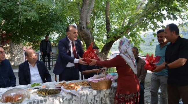 Edremit'te Kaymakam Odabaşı'ndan arıcı ziyareti