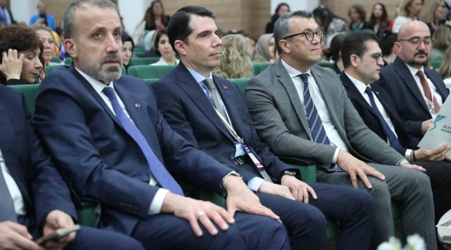 Etlik Şehir Hastanesi'nde 'Ulusal Bütünleşik 2'nci Hemşirelik Ebelik Kongresi' düzenlendi
