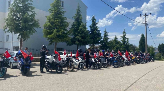Fark edilmek ve kask kullanımına dikkat çektiler