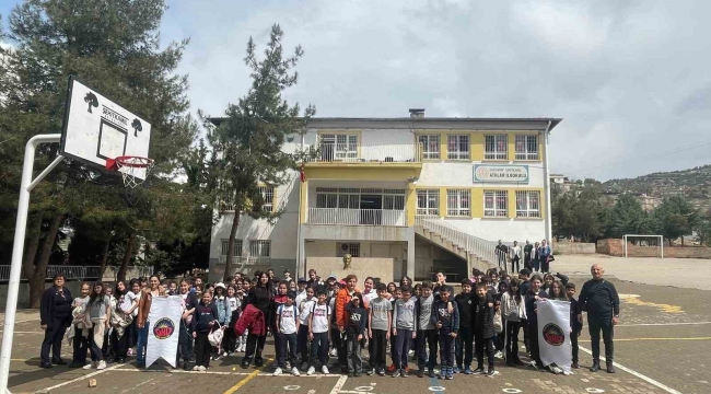 Gaziantep Kolej Vakfı öğrencileri kardeş okullarını ziyaret etti