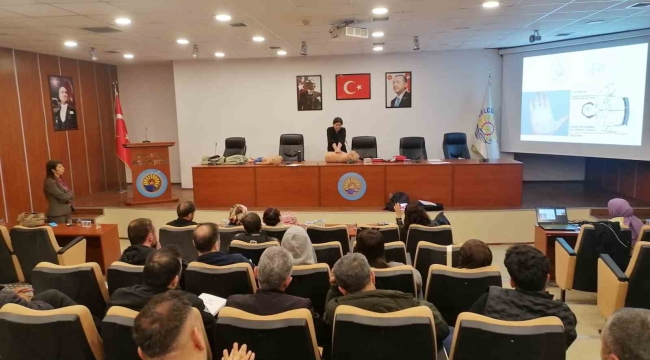 Gölcük Belediyesi personeline ilk yardım eğitimi